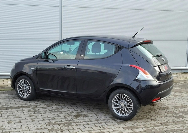 Lancia Ypsilon cena 21700 przebieg: 113000, rok produkcji 2012 z Milicz małe 742